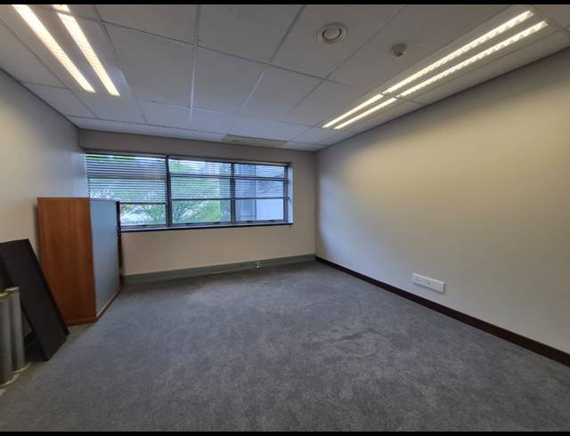 982M² OFFICE TO LET IN SANDTON CENTRAL
